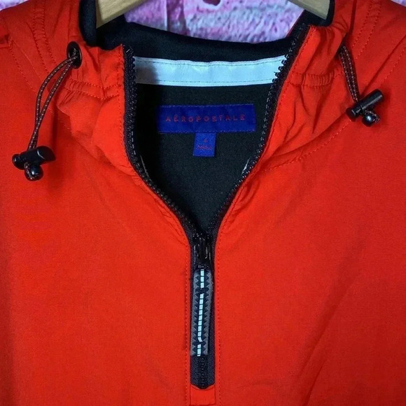 Aeropostale Jacket Zip Small Quarter Two-Tone Red Black Reflective Activewear - Picture 4 of 8